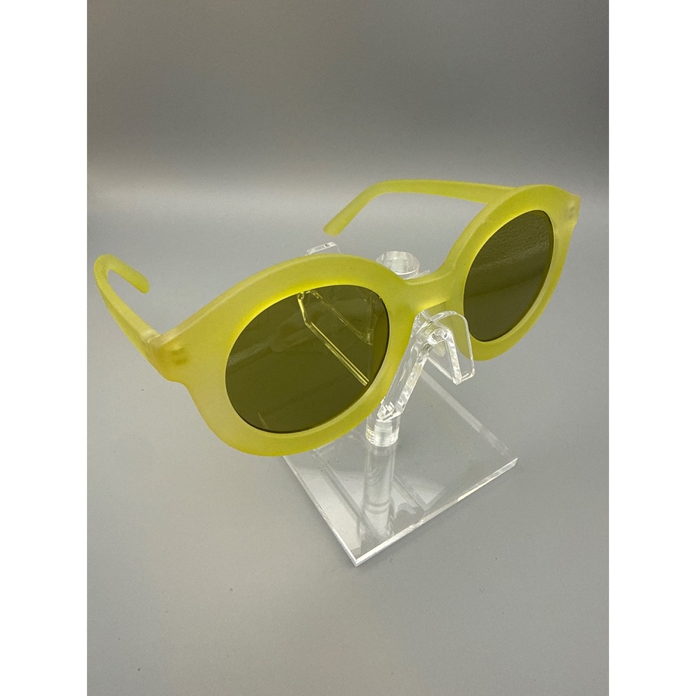 Throwin Shade Sunglasses Unisex OS Yellow Round Matte Retro Chunky Frame Funky